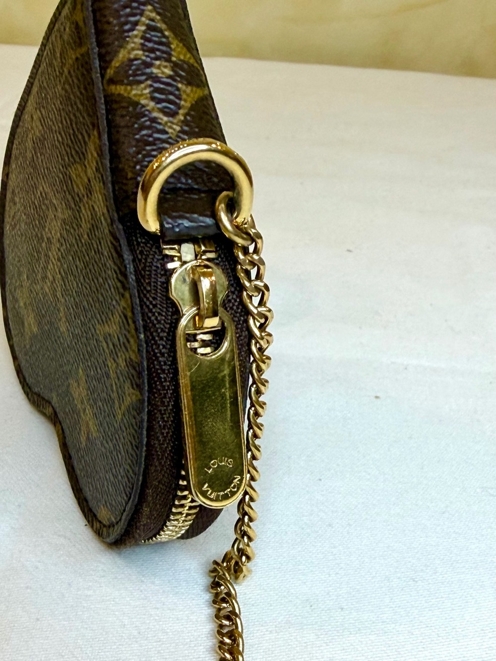Louis Vuitton Monogram Heart Coin Pouch - Brown with Gold Hardware - Picture 8 of 13
